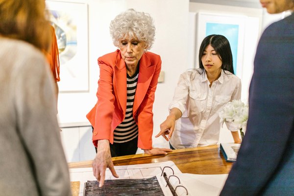 How can UK businesses legally navigate the complexities of using open-source software in commercial products?